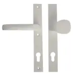 Klamka z pochwytem 92 mm szyld 240x32 mm Biała Prawa